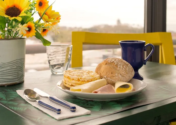 The Terrace * 蓬塔德尔加达